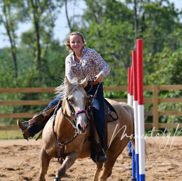 Meet your Posher, Krista - Picture 1 of 1